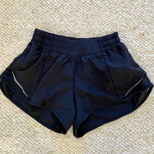 Lululemon Hotty Hotty shorts
